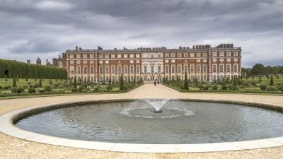 hampton-court-palace-3