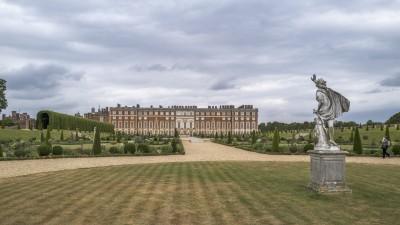 hampton-court-palace-4