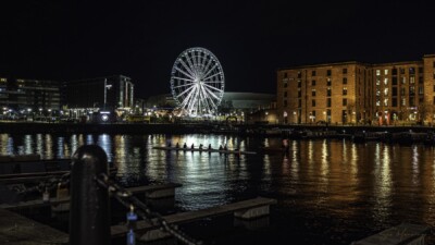 lcps-sue-m-dragon-boat-in-the-salthouse-dock-at-night