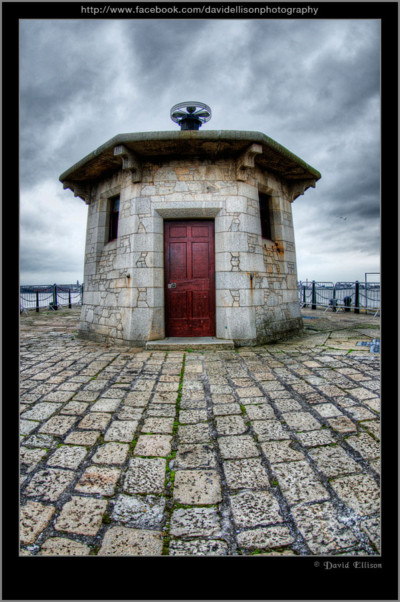 ellison-david-lock-keepers-hut