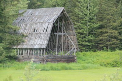 img_6219-old-barn-30-miles-north-smithers