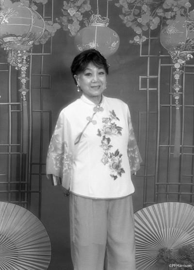 chinese-dancer-costume